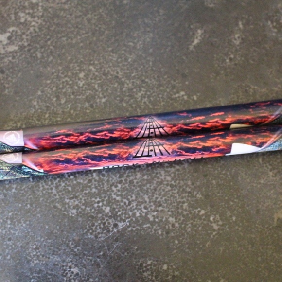 Rock and Roll Hall Of Fame + Museum, drum sticks - Picture 5 of 7